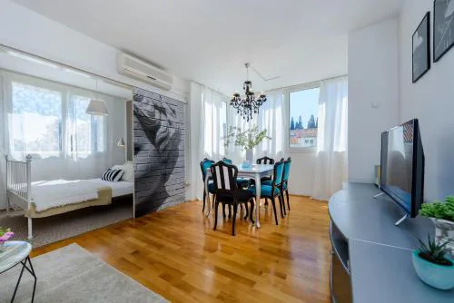 Apartment Glamour