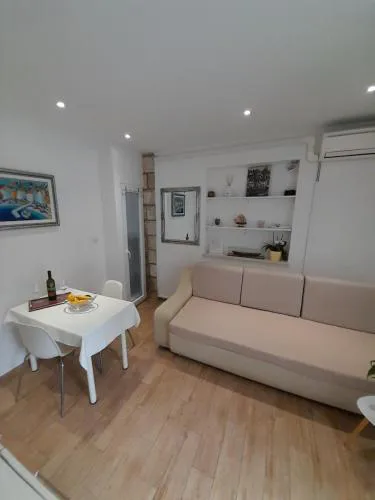 Apartment Matea