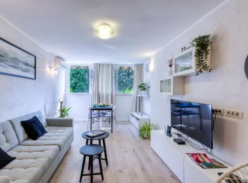 Apartment Promenada- 4pax with Parking