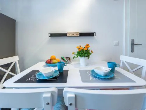 Apartment Simovi - Two Bedroom Apartment with City View