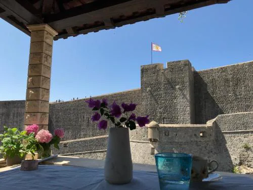 Apartment STONE by City Walls