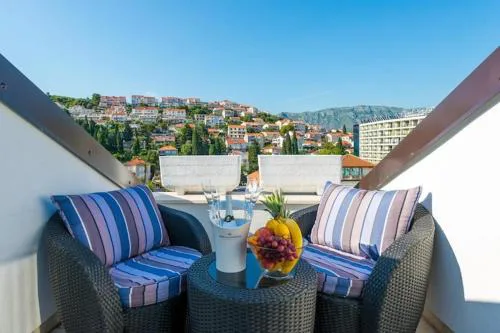 Apartments Arla Exclusive - Deluxe One Bedroom Apartment with Balcony and Sea View