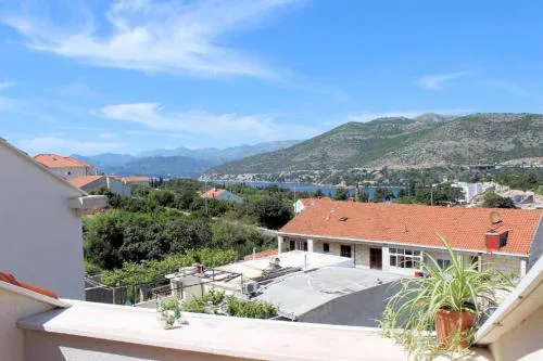Apartments with a parking space Dubrovnik - 22654