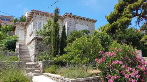 Apartments with WiFi Dubrovnik - 23752
