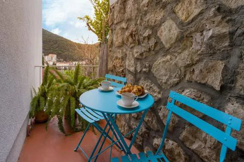 Art Apartment "MareSol"