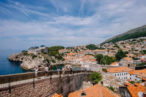 ART DECO DUBROVNIK ROOMS by DuHomes