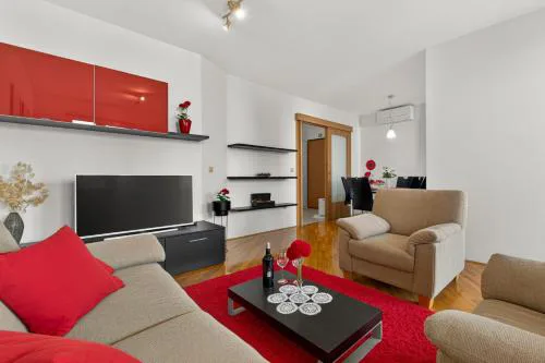 Ban Apartment