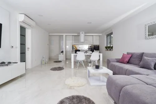 Brand new Apartment S & U