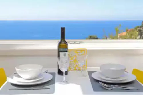 City Studio Apartment Miriam, Sea View
