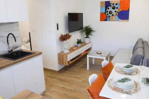 Color Block Studio apartment near Old town