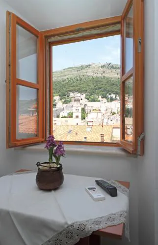 Hortenzia House