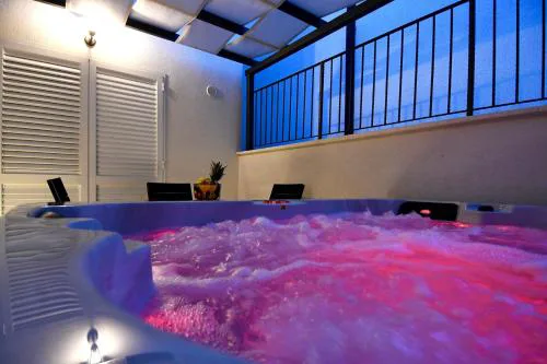 Jacuzzi Apartment Minnie