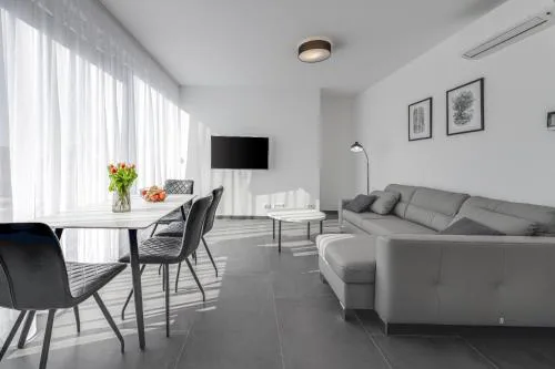 Mokos Modern Penthouse