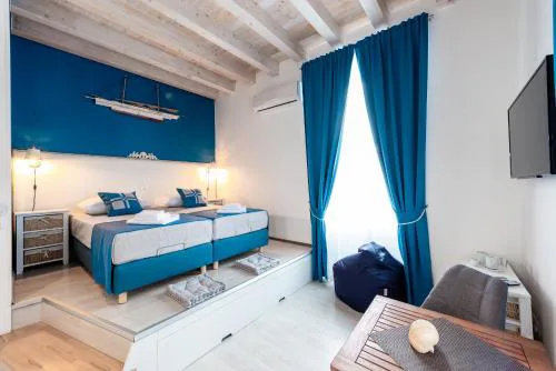 Nautica Room 1 - Old Town