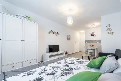New Studio Apartment Teba