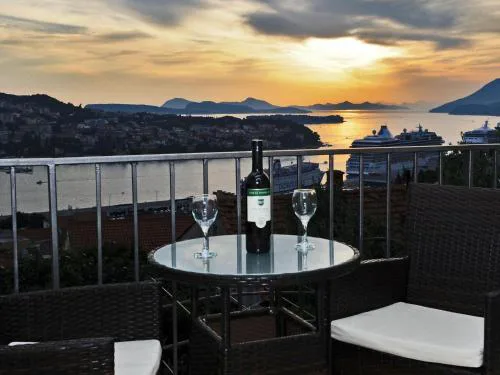 Nika Family Apartments - Comfort Studio Apartment with Balcony and Sea View A4