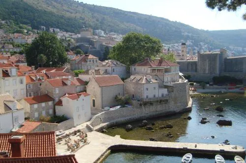 Rooms Lovrijenac
