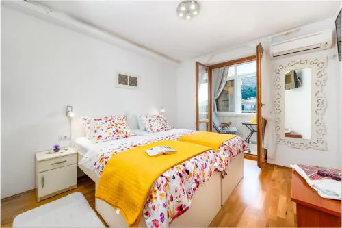 SB Apartment No 1