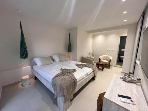 Ocean Floor Studio Apartment