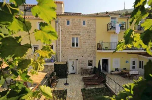 Stone Casa