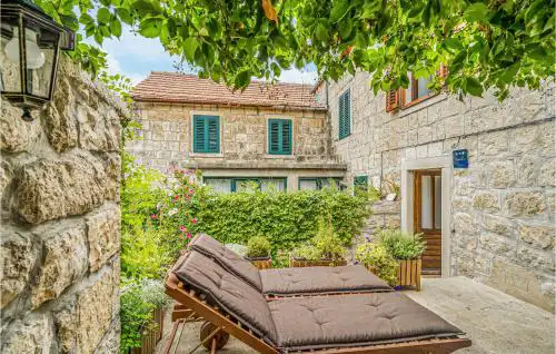 2 Bedroom Nice Home In Gruda