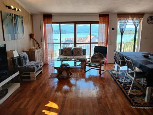 Blue Lagoon Apartment Platinum