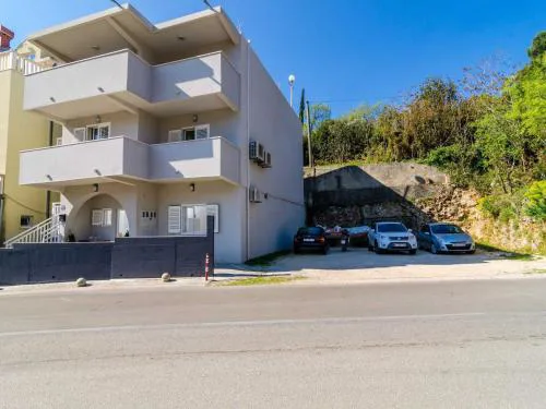 Apartment Amabilis - One Bedroom Apartment with Terrace and City View