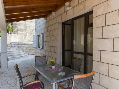 Apartments Kisic - Two-Bedroom Apartment with Terrace prizemlje