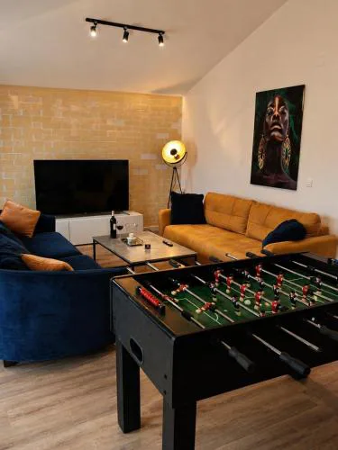 ''Bjonda'' Big Family Apt - 3 bedroom - 2 large balconies