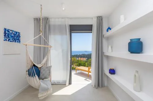 House Aqua