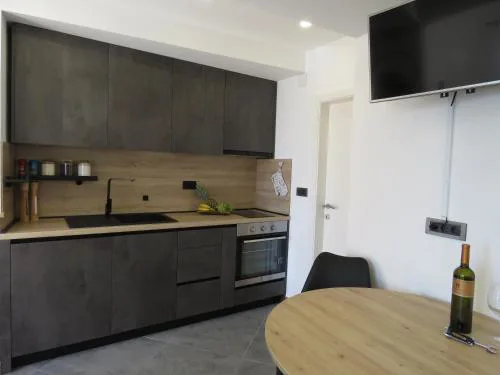 Nevera Apartment