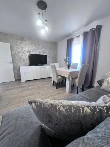 Villa Lile