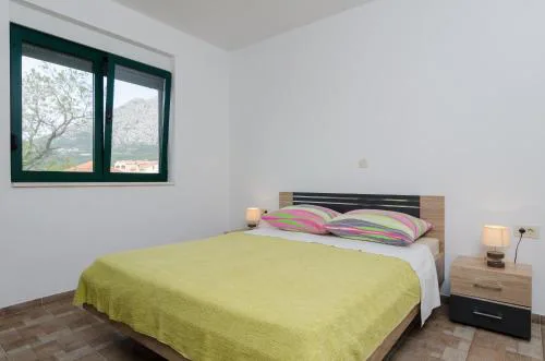 Apartments Leo