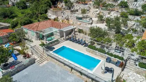 Family-friendly apartments with swimming pool Orebic, Peljesac - 20576