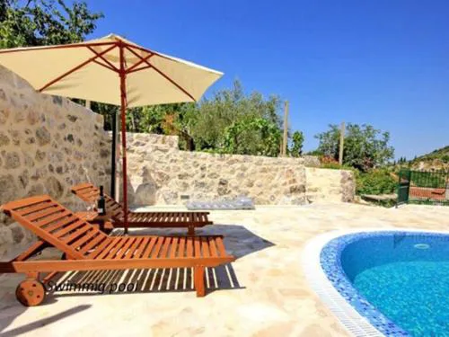 Holiday Home Villa mit Pool- Oslje by Interhome