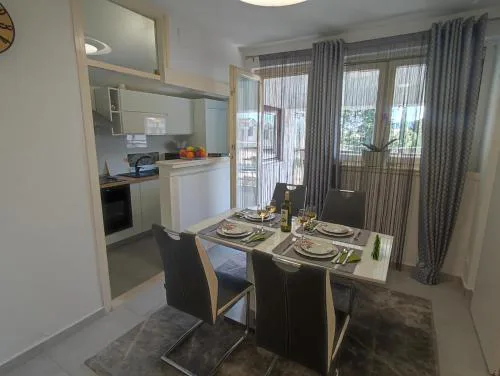 Apartman Oaza - Ploče, Croatia