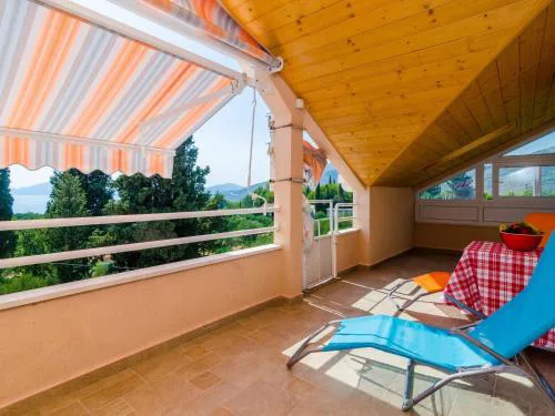 Apartments Donita - Comfort Two Bedroom Apartment with Balcony and Sea View