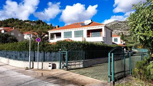 Villa Elizabeth,Slano,pool,sauna,garden, 4 persons