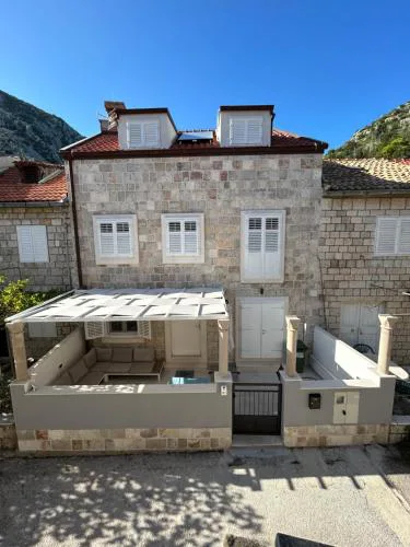 @trstenik