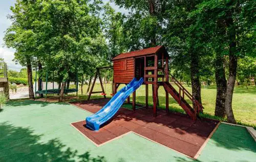 Beautiful Home In Poljica Imotska