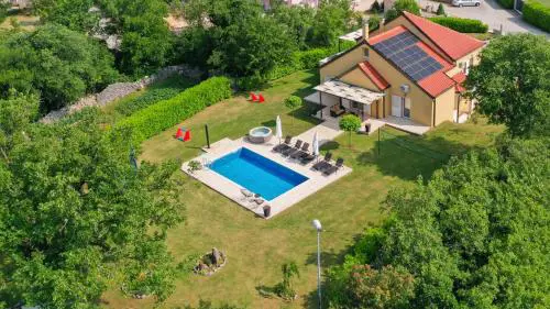 Villa Tea - Makarska by Villas Guide