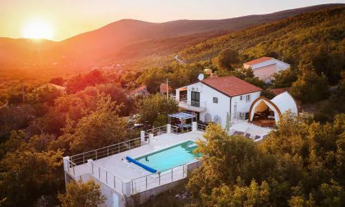 ELYSIUM Villa Slivno