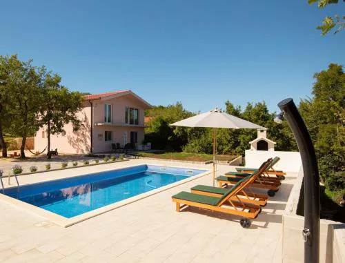 Holiday house Elizabeta near Imotski, private pool