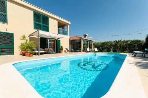 Villa Jolanda