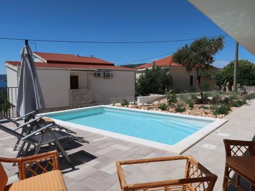 Apartment Viva-by the sea-garden & terraces by Interhome