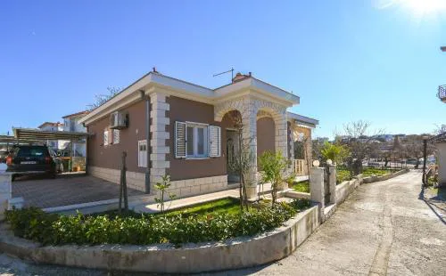 House VesnaD