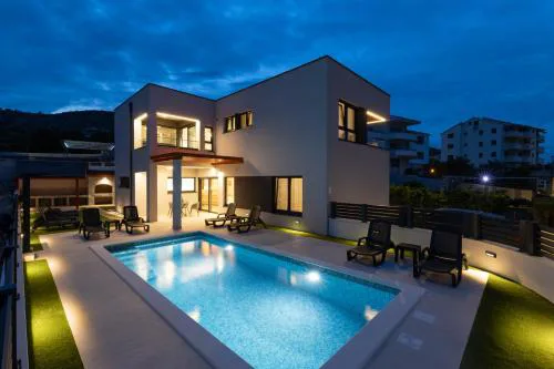 Villa Bright Bliss