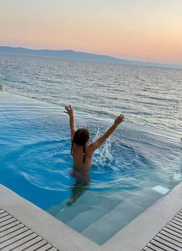 ADRIA MIRIS apartments