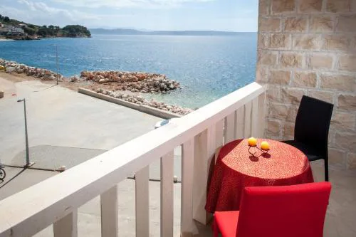 Apartmani Mira