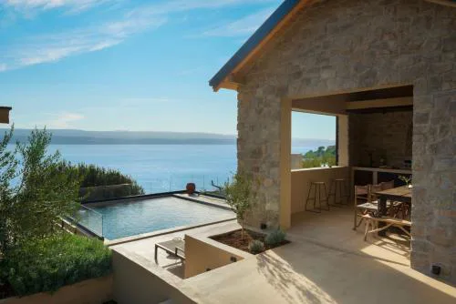 Luxauthentic villa with heated pool SALT STONE - sauna, jacuzzi, gym, outdoor kitchen with bbq